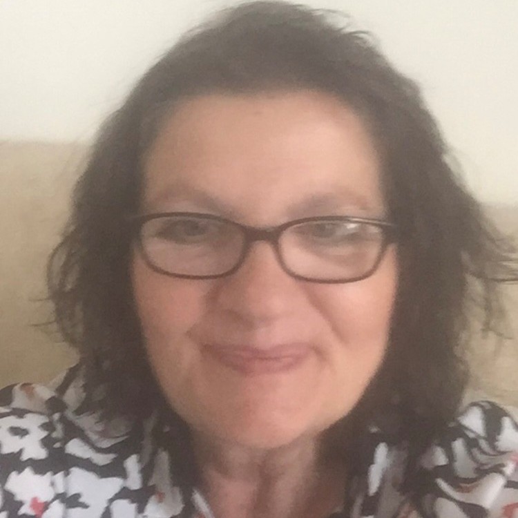 Headshot of Alison Bryant